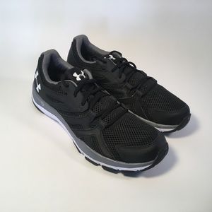 NEW Under Armour UA Strive 6